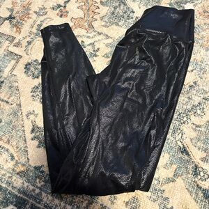 BuffBunny Viper Black Leggings